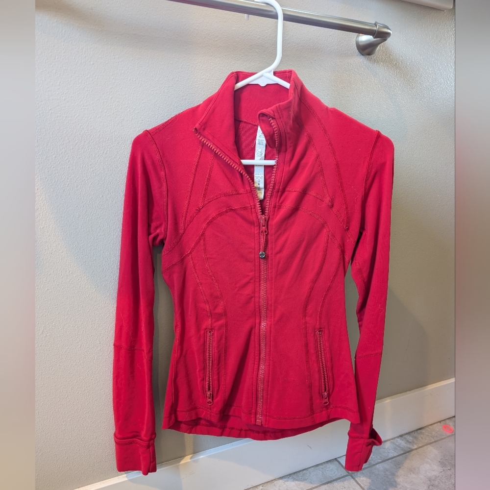 Size 4 Lululemon zip up jacket
